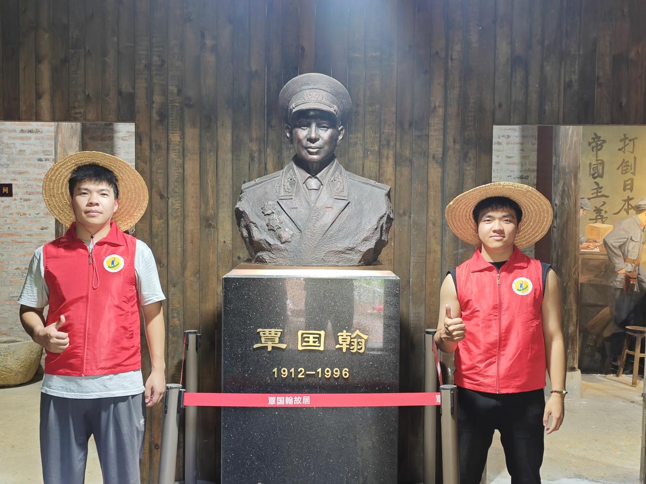 d609c56d55d14a2d9bb7b6bbaeadb932.Jpeg